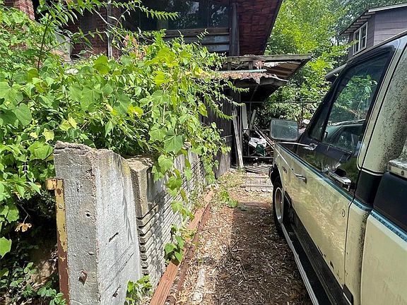 3rd image of 8219 Madison Ave