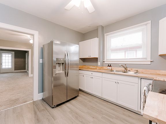 3rd image of 2123 Cathedral Ave #2