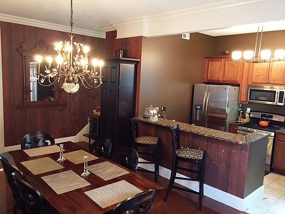 Kitchen & Dining Room