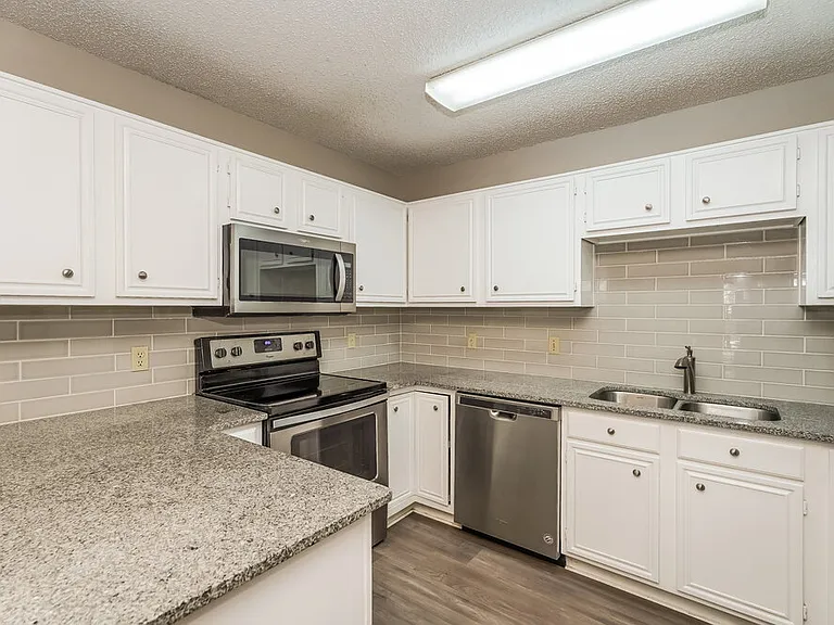 7900 Flowertree Ct — Photo 7