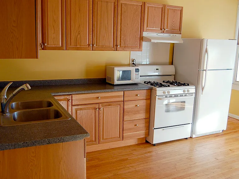3144 N Ridgeway Ave #2 — Photo 4