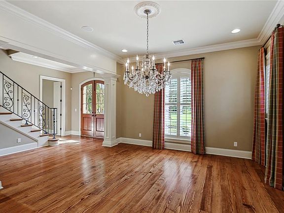 4th image of 11 Cypress Point Ln