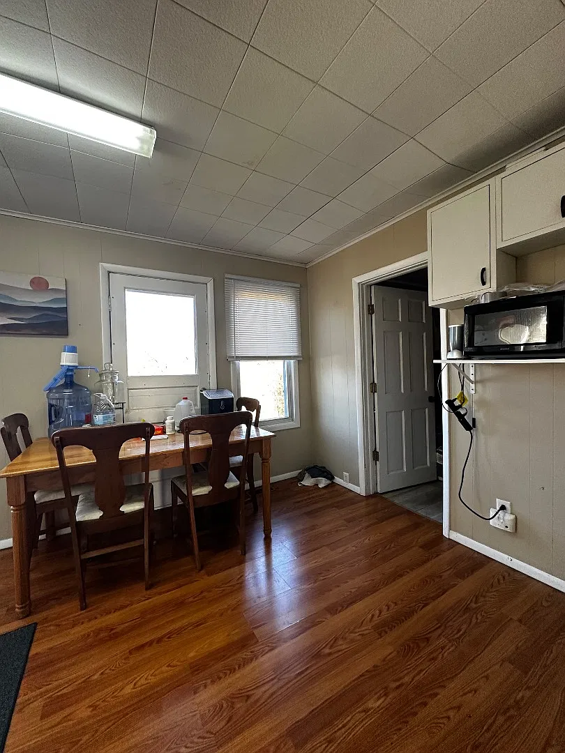108 1/2 Hoffman Avenue — Photo 3