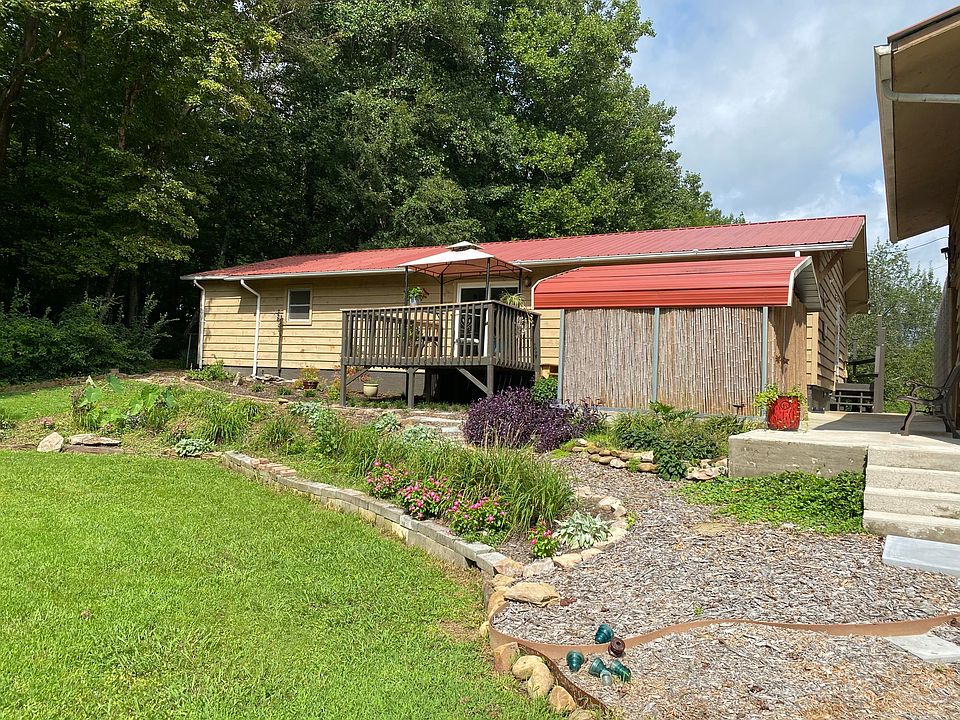 1st image of 214 Powder Mill Ln