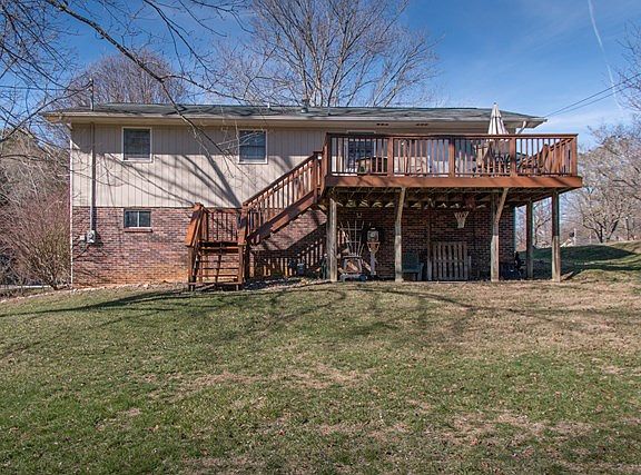 4th image of 402 Brookhill Dr