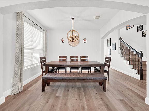 2nd image of 14638 Riverside Dr