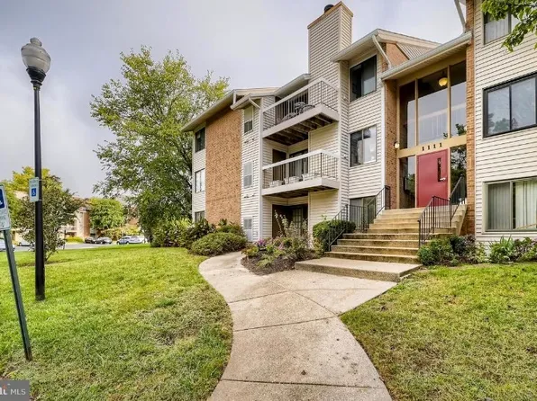 1111 Castle Harbor Pl #1A, Glen Burnie, MD 21060