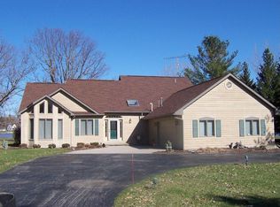 8162 Sue Dr, Stanwood, MI 49346