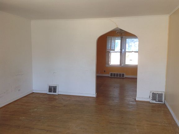 5th image of 10645 S Campbell Ave