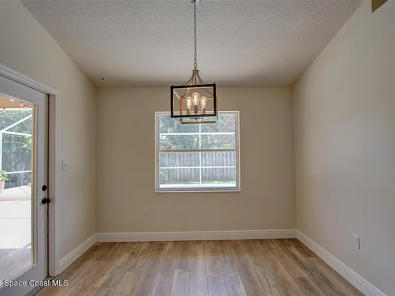 1899 Crane Creek Blvd — Photo 19