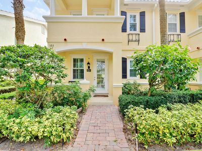 151 Rivinia Drive, Jupiter, FL, 33458