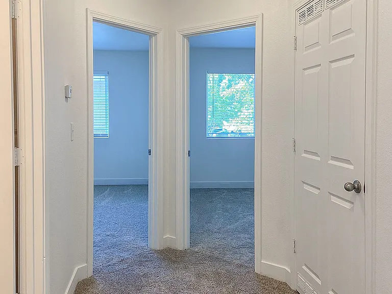 490 Posada Way — Photo 10