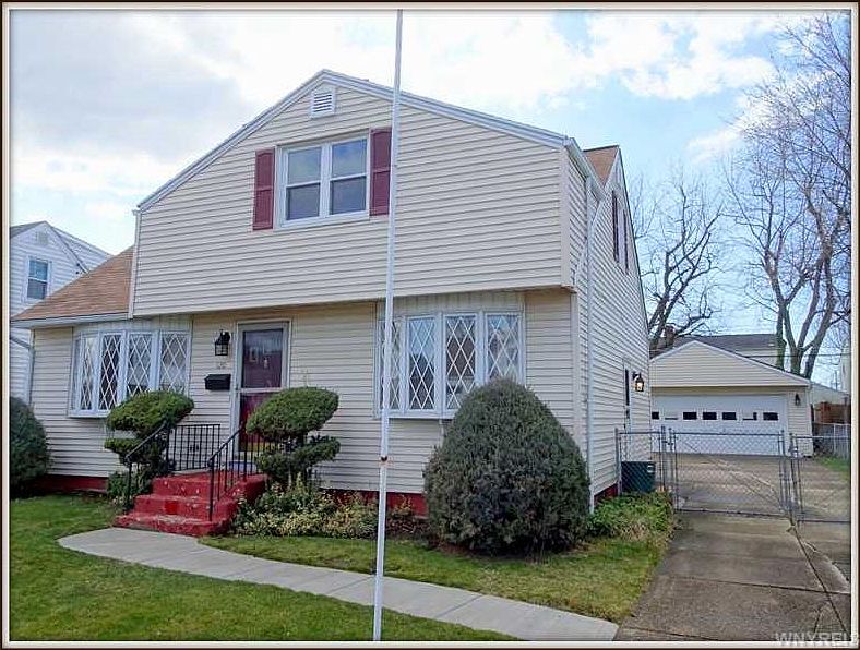 1st image of 120 N Ellwood Ave