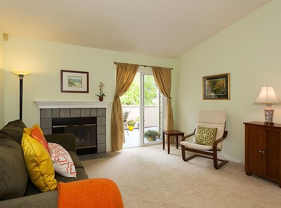 2nd image of 740 Canyon Oaks Dr APT E