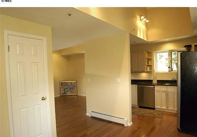 620 Pearl St — Photo 2