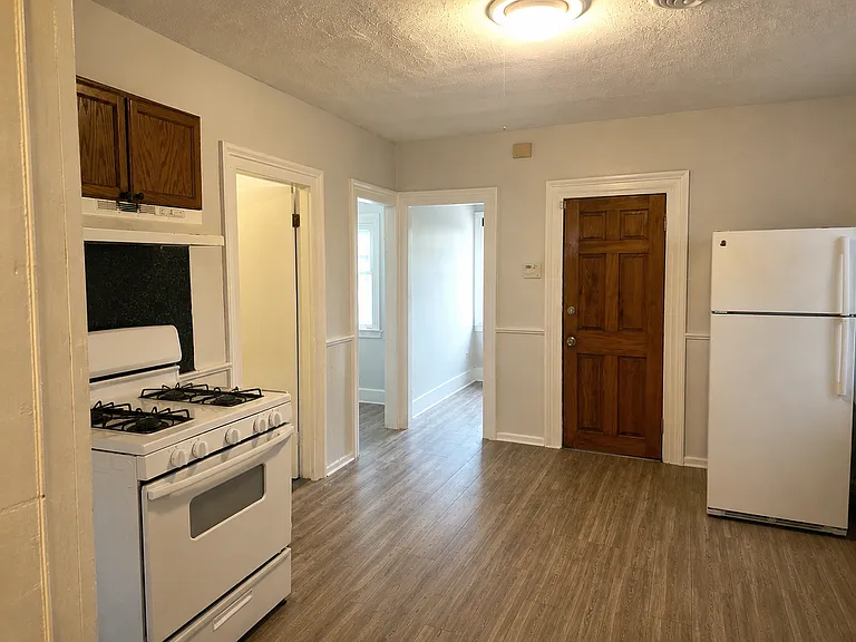 495 East St #2 — Photo 6