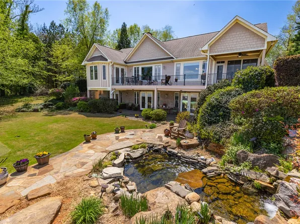 729 Navigators Point, Seneca, SC 29672