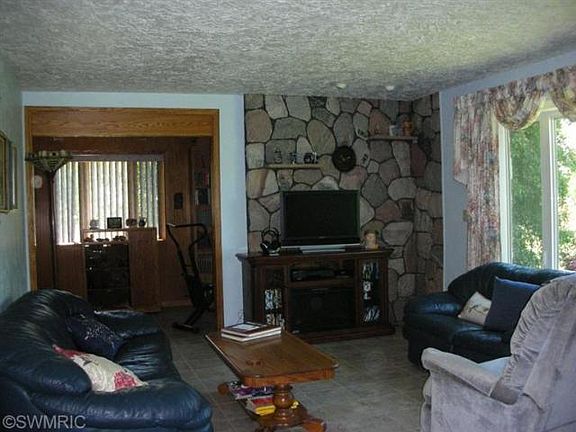5th image of 11133 S 23rd St