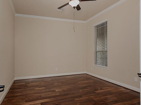 5th image of 7 Prism Point Pl