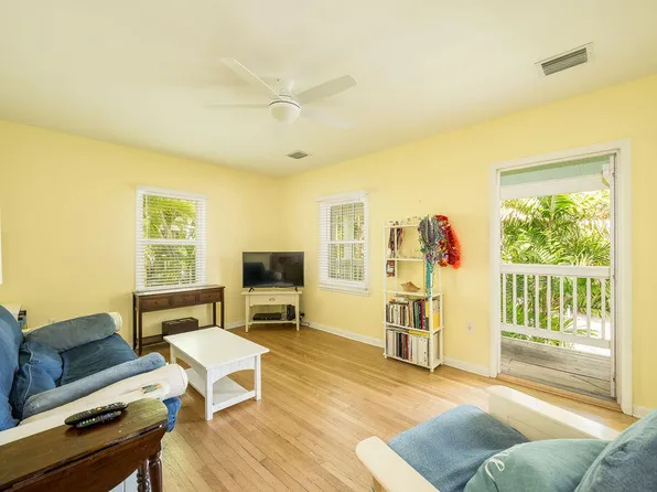 812 South St APT 4, Key West, FL 33040