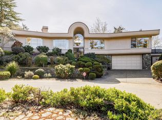 4329 Stoneywood Ln, Saanich, BC