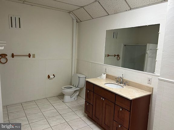3rd image of 24 N 3rd St #D