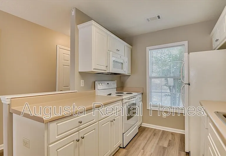7002 Reagan Cir #1 — Photo 18