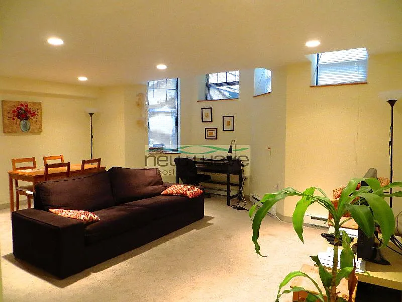 1 bed, 550 sqft, $2,750 — Photo 4