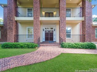 514 Moorside Dr, Windcrest, TX 78239