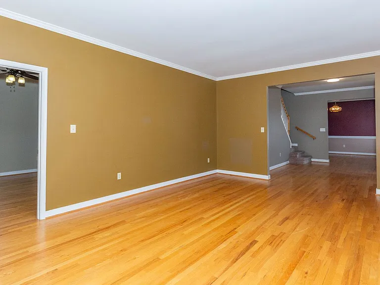 180 Muirfield Ct — Photo 8