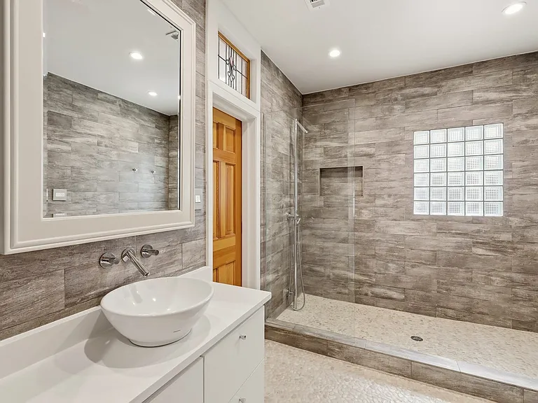825 Thomasson Dr — Photo 16