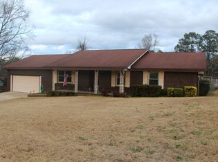 303 Colonial Dr, Enterprise, AL 36330
