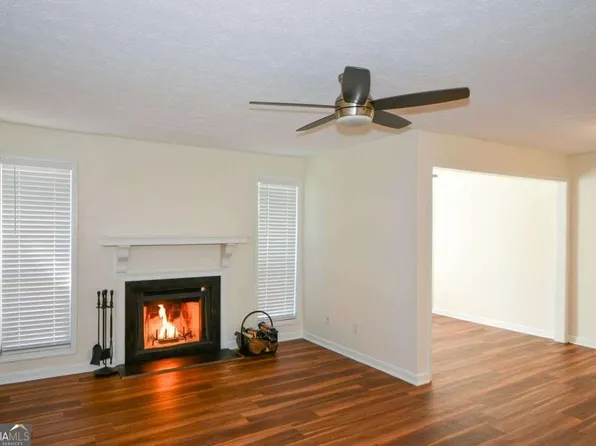 4075 Woodridge Way, Tucker, GA 30084