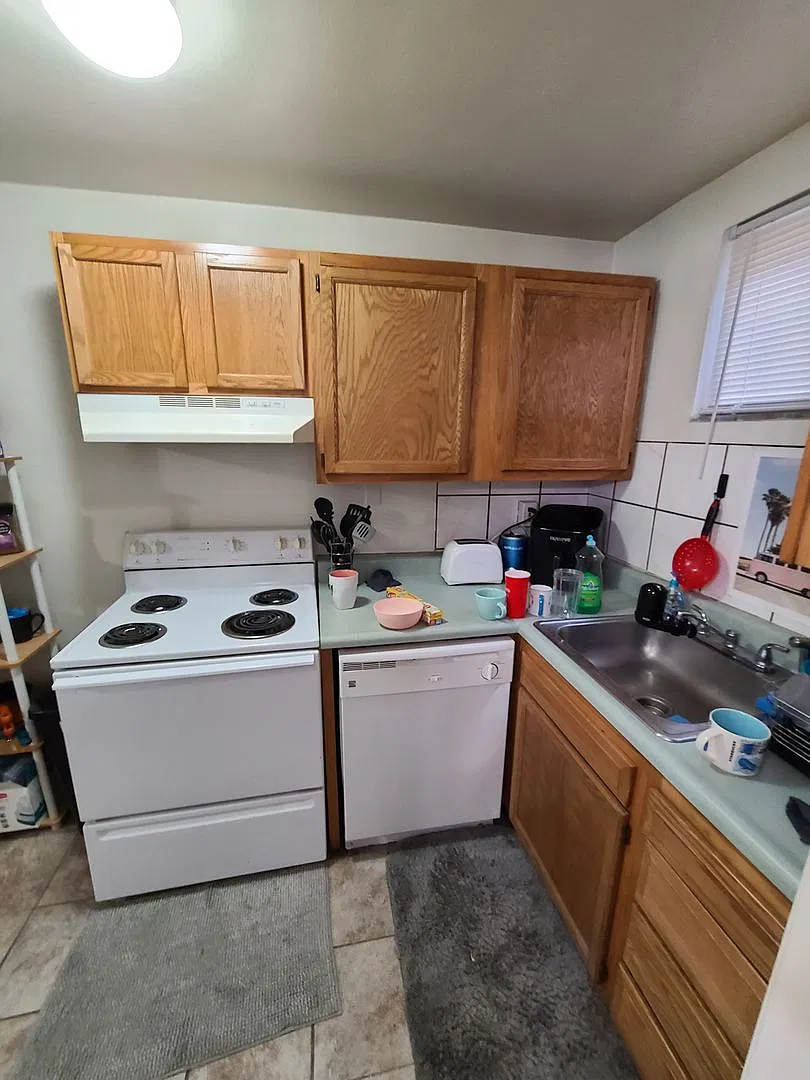 415 McKee Place — Photo 3