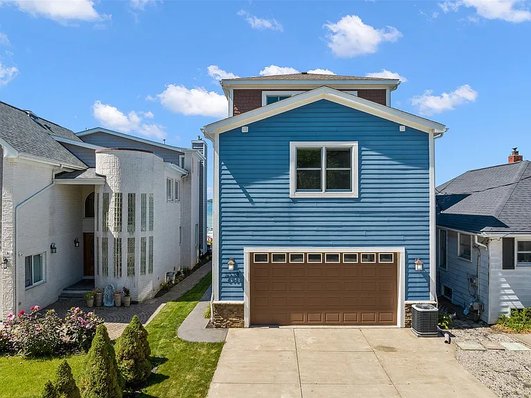 2022 Willow Beach St — Photo 25
