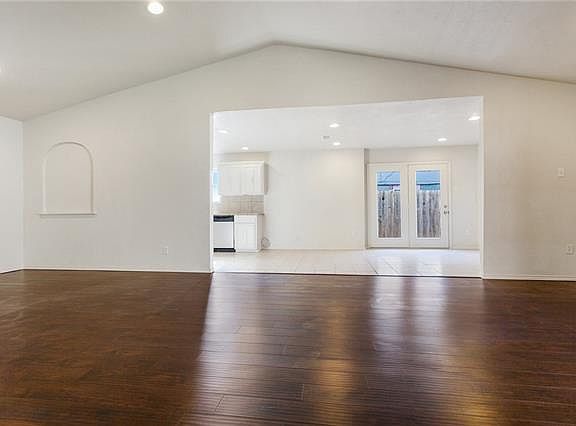 3rd image of 2321 Homestead Pl