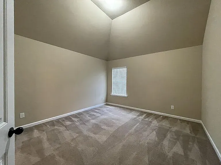 6069 Reynolds Cir — Photo 56