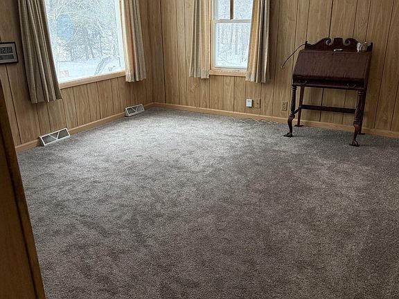 3rd image of 3592 Brevator Rd