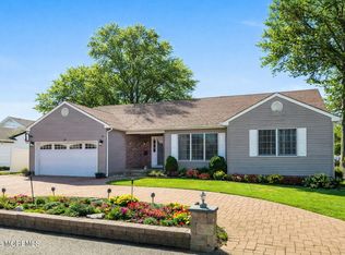 12 South Road, Monmouth Beach, NJ