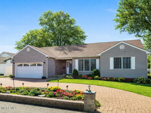 12 South Road, Monmouth Beach, NJ 07750