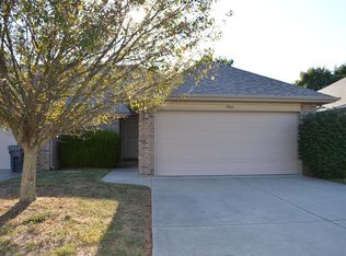 3861 S Jonathan Ave, Springfield, MO 65807