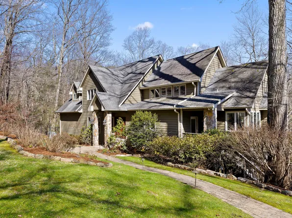 532 Fern Trl, Signal Mountain, TN 37377