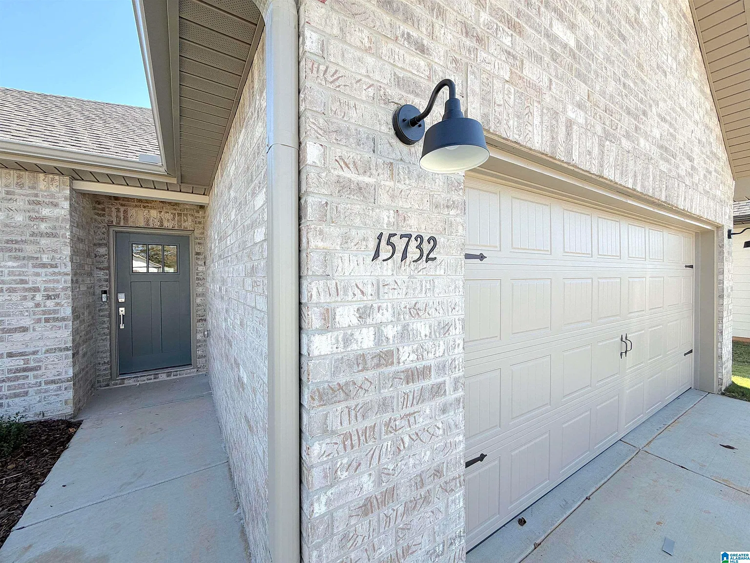 3 bed, 2.0 bath, 1703 sqft, $1,795 — Photo 3