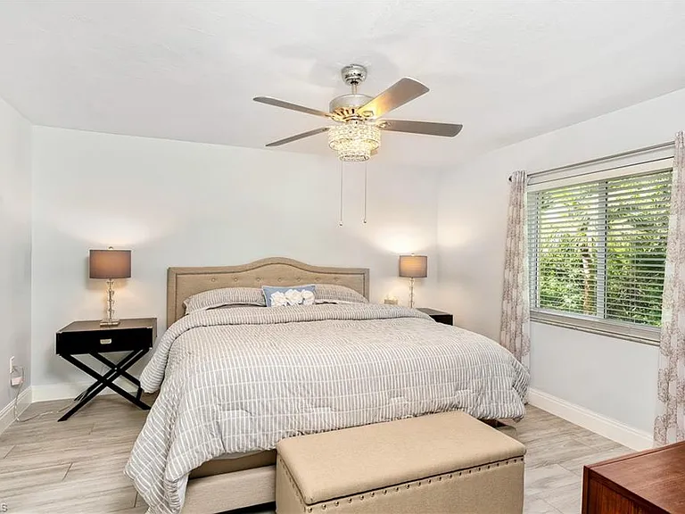 3001 Sandpiper Bay Cir — Photo 10