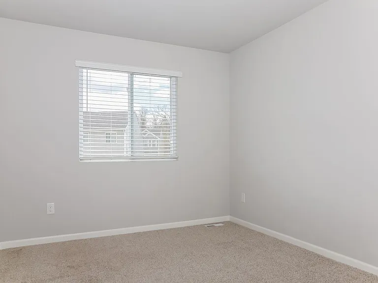 1301 Timber Hollow Ct — Photo 11