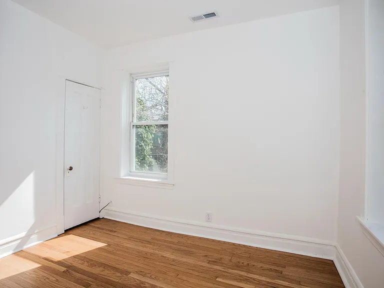 4632 W Barry Ave #2 — Photo 22