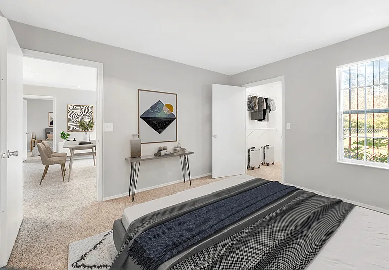 Avalon Reserve Apartments — Photo 18