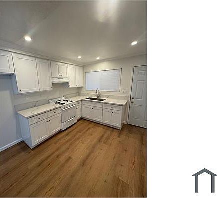 2nd image of 1209 Oxford Dr APT A