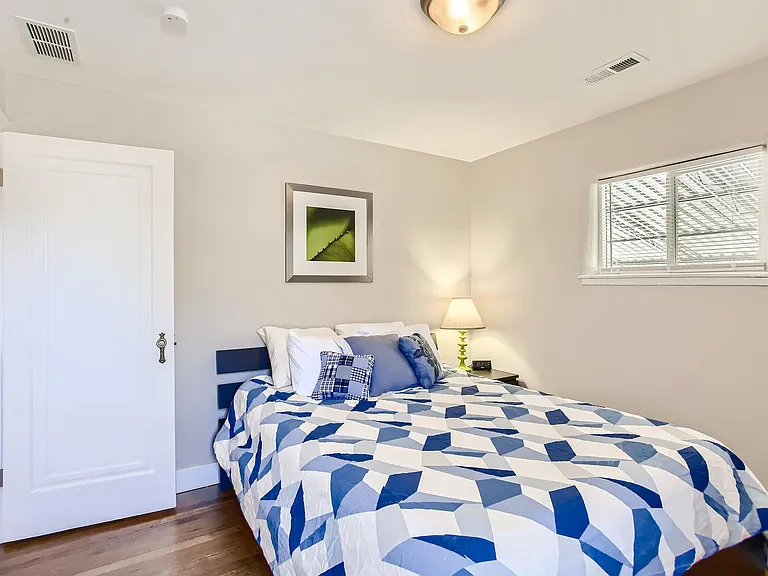 3457 N Steele St — Photo 10