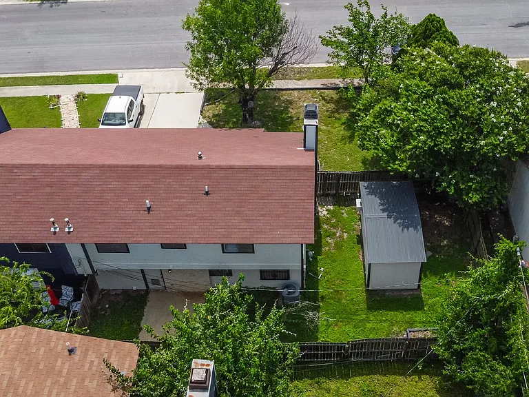 1141 Royal Crest Dr — Photo 9